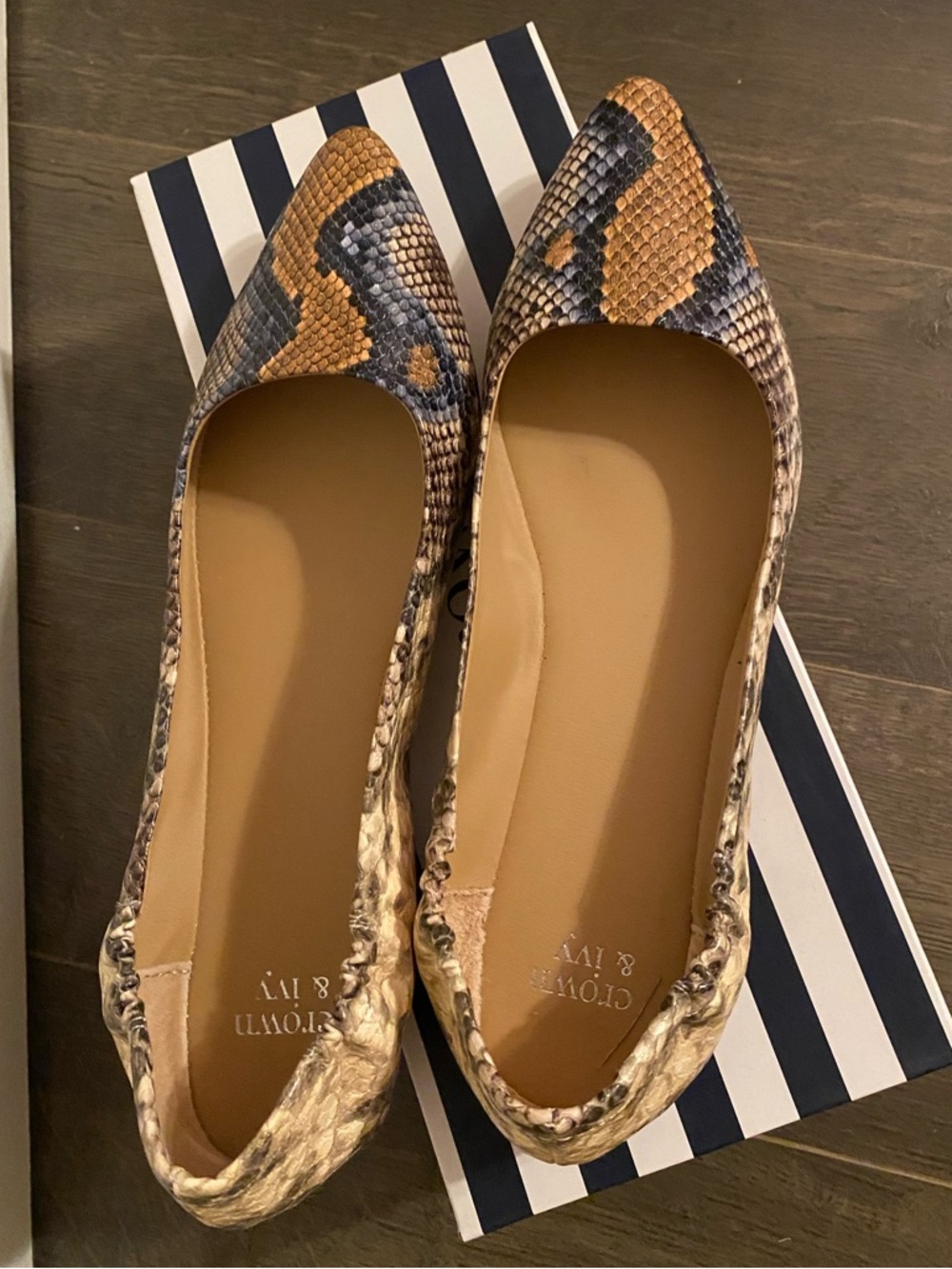 crown & ivy Snake-Print Pointed Toe Flats in Tan and Brown - Picture 6 of 8